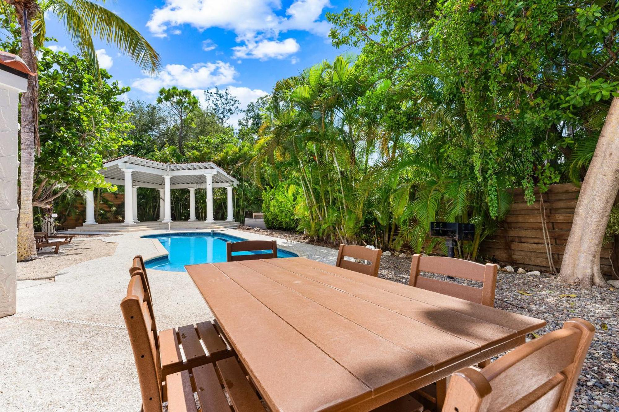 Crescent Beach Villas シエスタ・キー エクステリア 写真